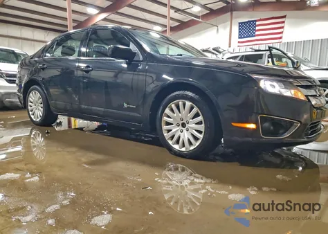 2011 Ford Fusion Hybrid from USA, damaged, VIN 3FADP0L39BR136445